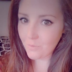 Meet your Posher, Adrianne